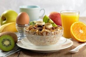 putra ar augļiem kā veselīgas brokastis svara zaudēšanai